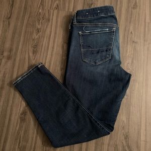 American Eagle Medium/Dark Wash Jeans